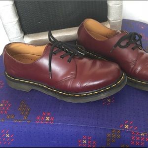 red doc martens classic 3 eye shoe